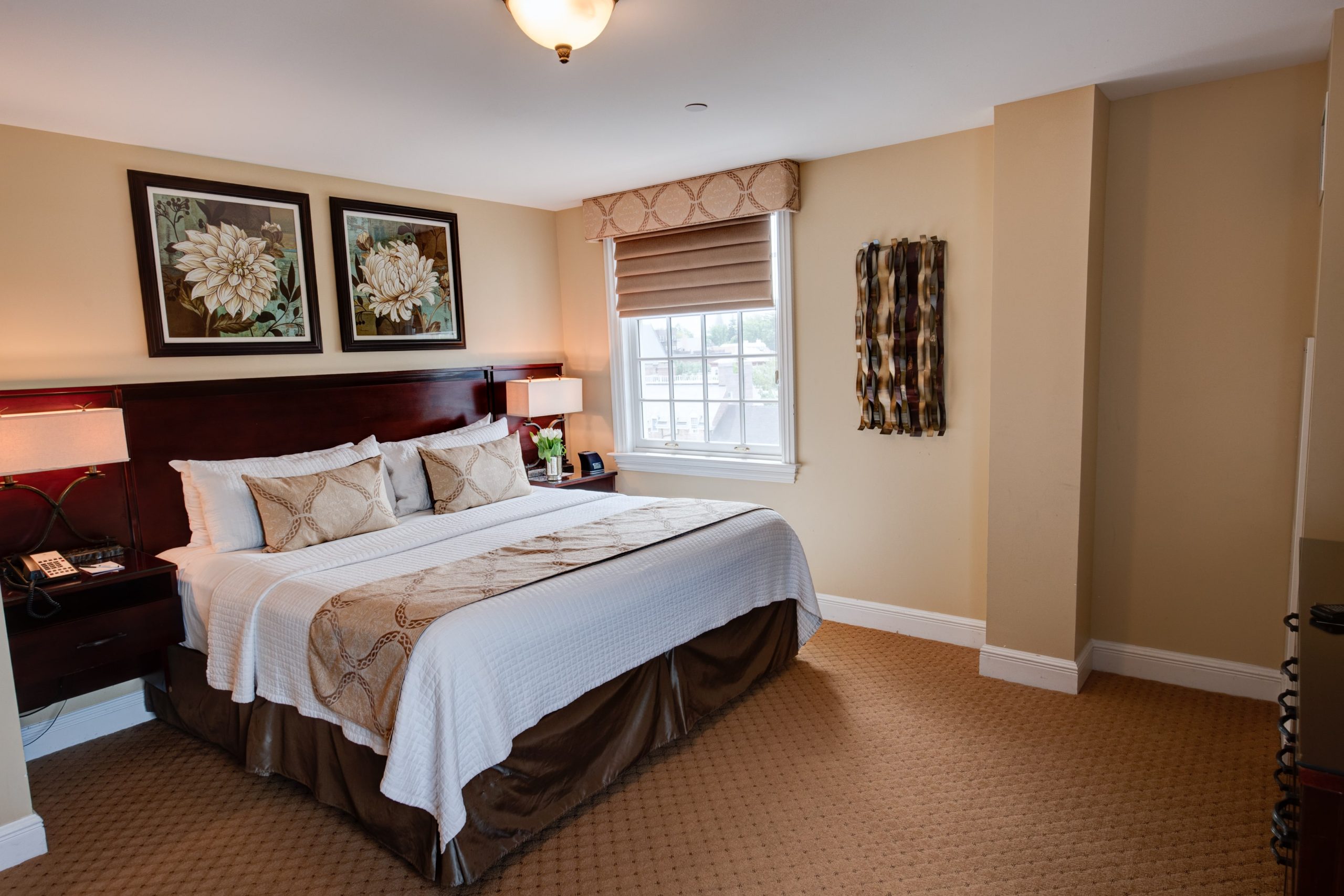 Nassau Inn - King Room