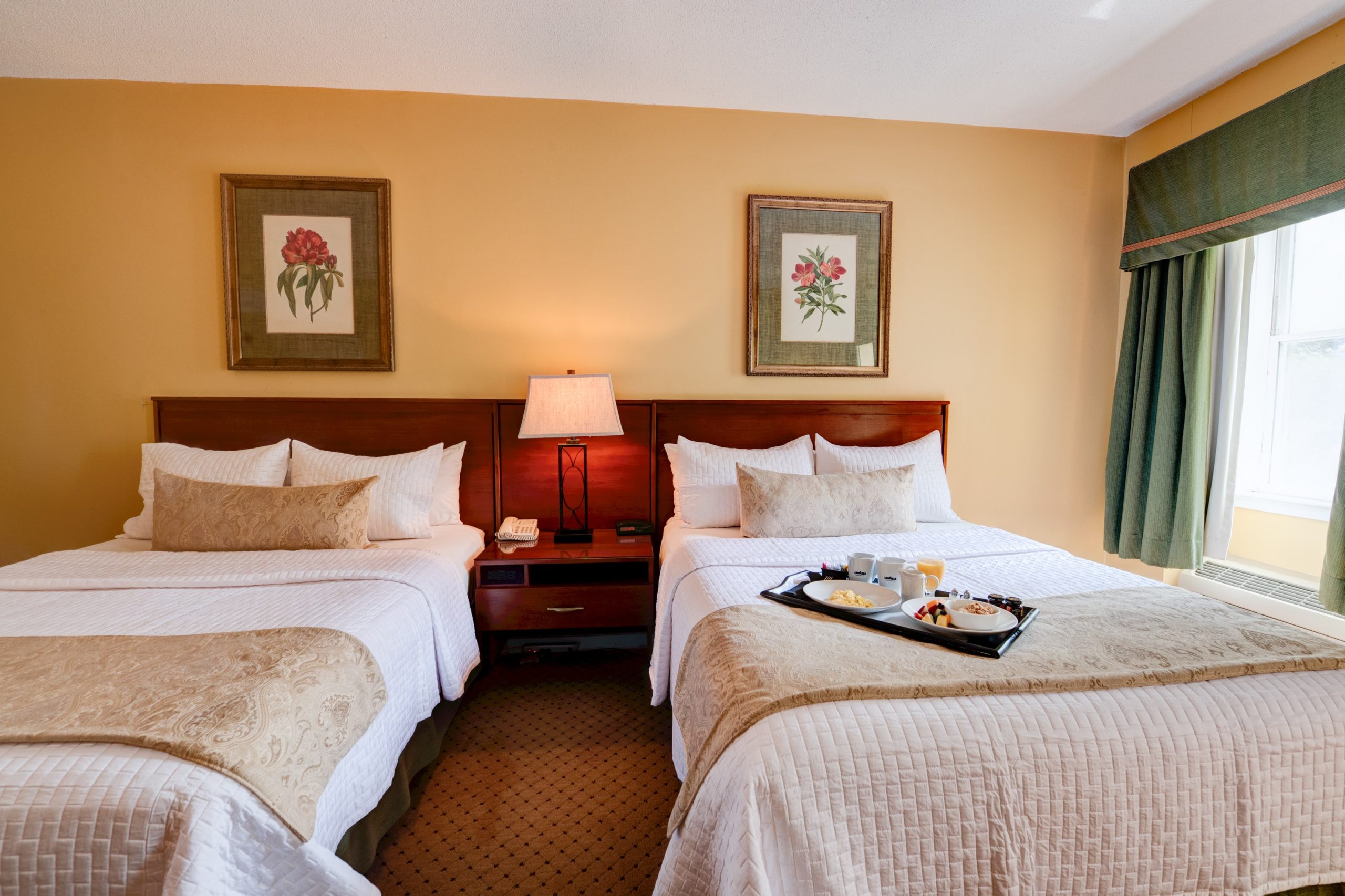 Nassau Inn - Dual Bed Room